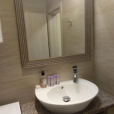 Golden Sands Hotel شقة غولدن ساندز