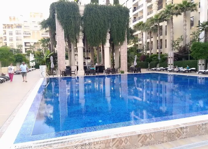 アパート Golden Sands Hotel *